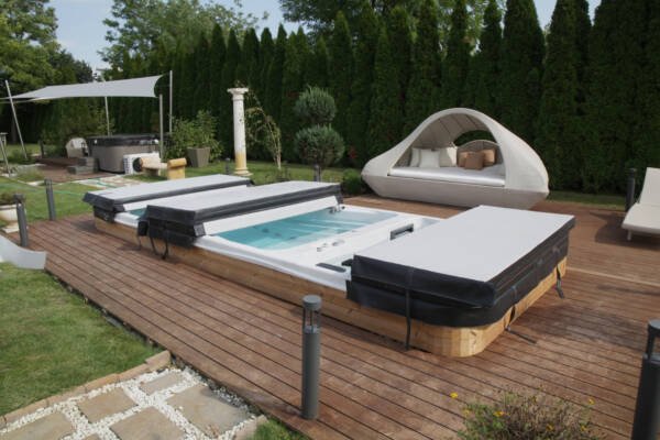 Cover Swimspa