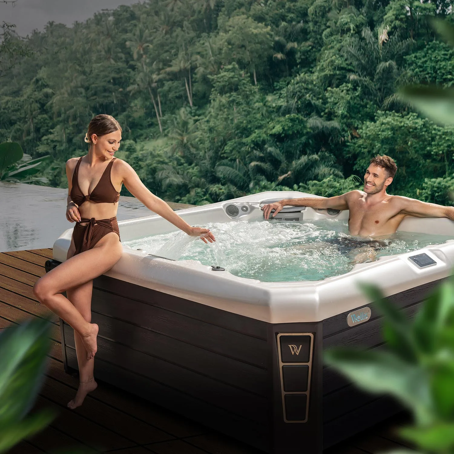Wellis_palermo_Life_hot_tub_lifestyle.jpg